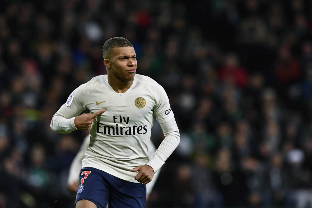 羽毛球世巡赛总决赛：国羽进四项决赛 混双提前包揽冠亚军